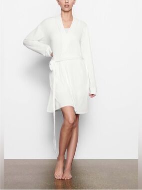 SKIMS Soft Lounge Wrap Robe Size XL Marble(white) NWT